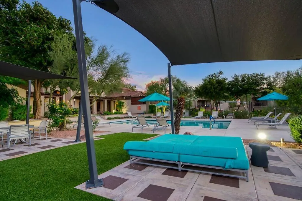 Modern 2-Br Condo Near Kierland Scottsdale