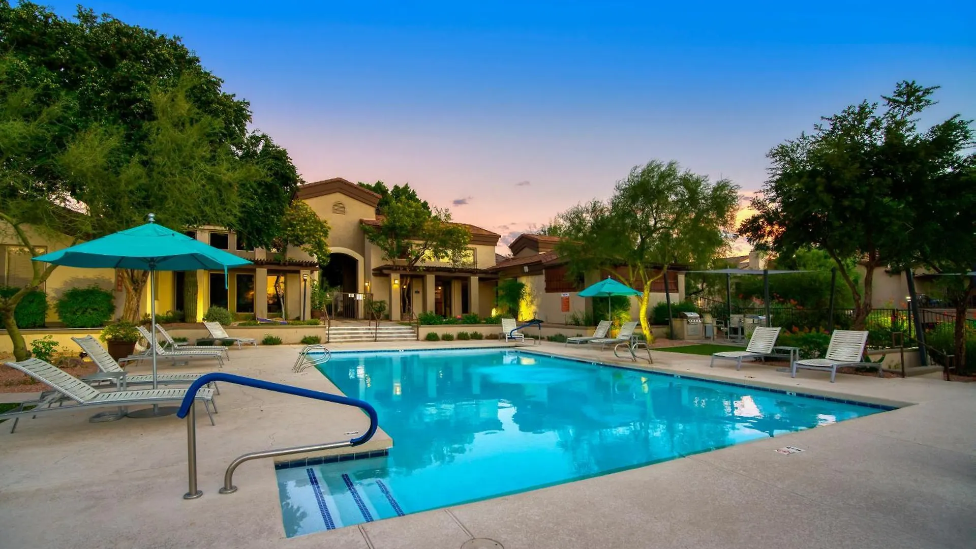 Modern 2-Br Condo Near Kierland Scottsdale