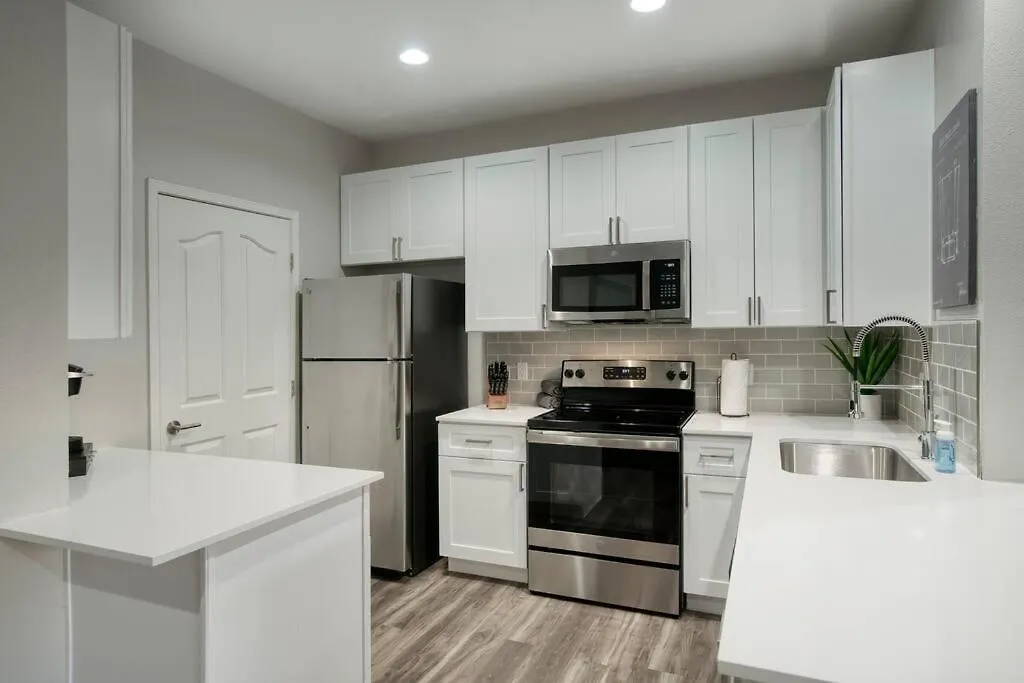 Modern 2-Br Condo Near Kierland Scottsdale